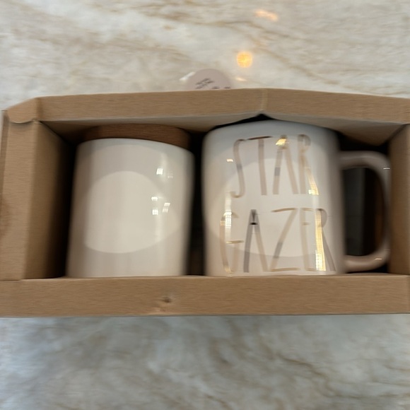 NWT Rae Dunn coin bank & mug set. Never opened, still in gift box - Picture 3 of 5